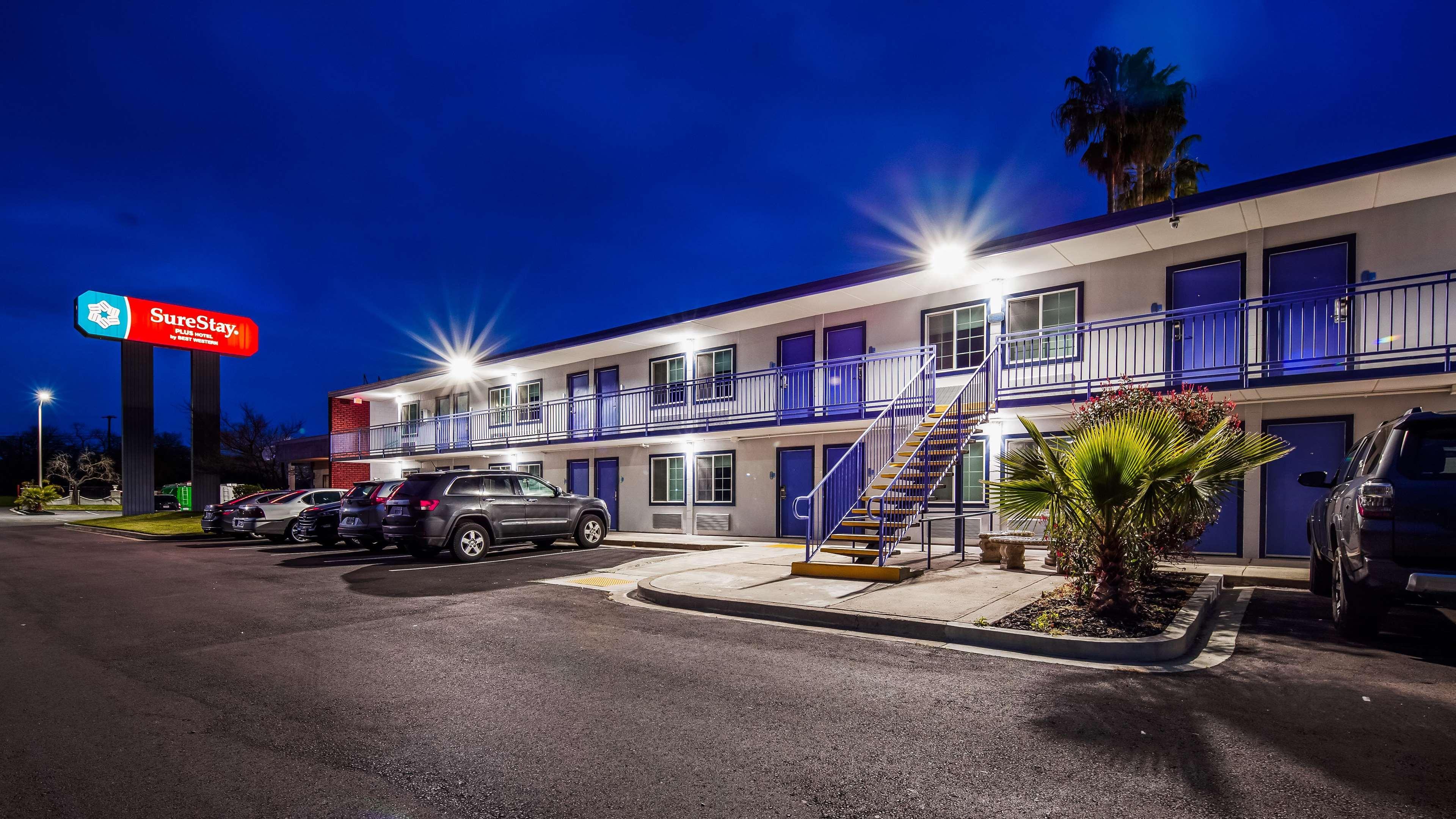 Surestay Plus Hotel By Best Western Sacramento Cal Expo Zewnętrze zdjęcie